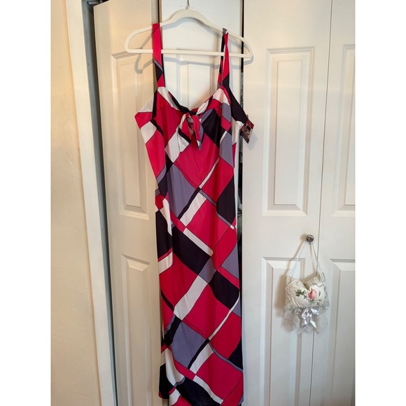 Keyhole NWT Vintage Pink & Black Geometric Plaid Maxi Dress - Picture 1 of 6